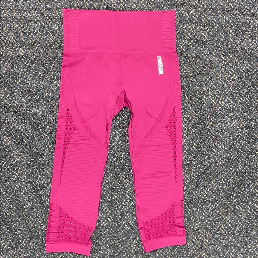 Purple/red eyelet leggings